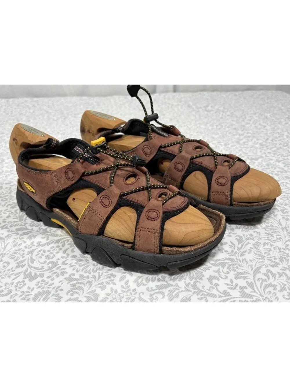 Keen Newport Men's Size 9.5 Waterproof Hiking Sandal Shoes Brown Leather